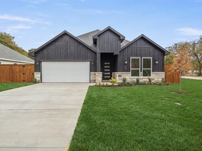 736 Old London Ln