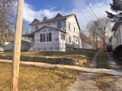109 Wood St