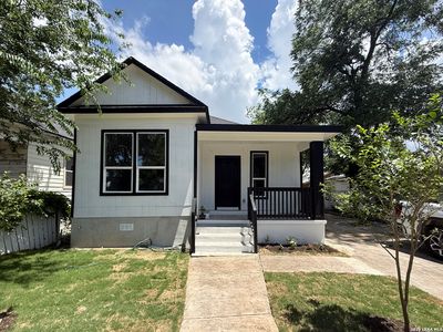1719 W Houston