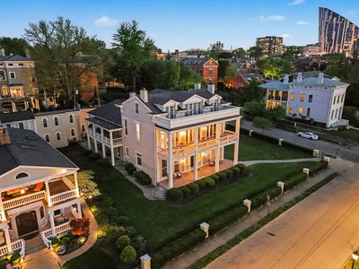 403 Riverside Dr