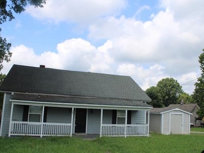 305 Munro St