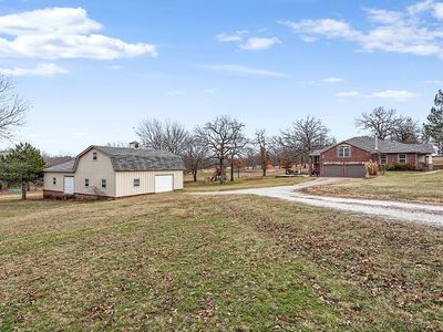 2105 S 280th East Ave