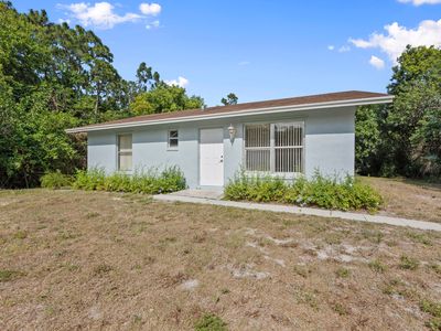 5851 SE Wesley Avenue