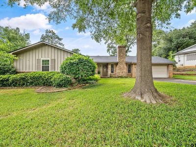 2915 Pollard Dr