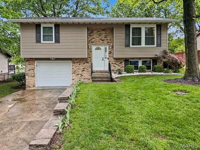 Property at 220 Glenlake Dr, Glen Carbon, IL