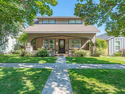 21380 Oakview Dr