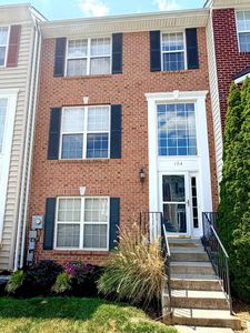 104 Green Fern Cir