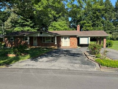 900 Rainbow Dr