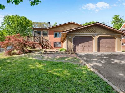 38 W Woodland Dr