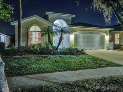 932 EMERALD GREEN COURT