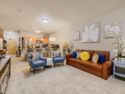 2850 Cedar Ave Unit 202