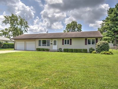 49 Berry Dr