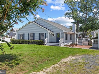 971 Forest Dr