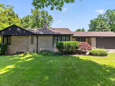 120 E Oak Hill Rd