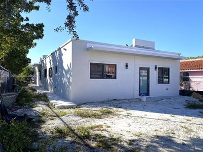 2474 W 4th Ct