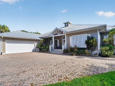 15627 Caloosa Creek Cir