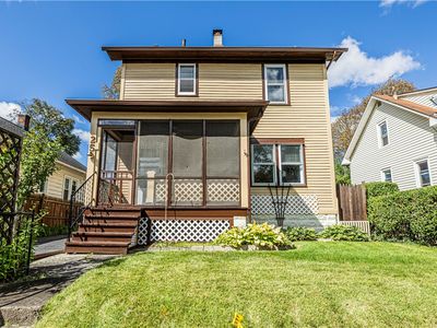 25 Dyson St