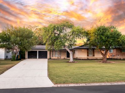 331 SHIN OAK DR