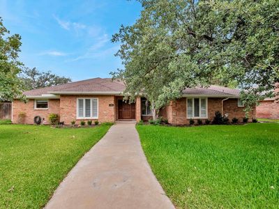 1306 Brighton Pl