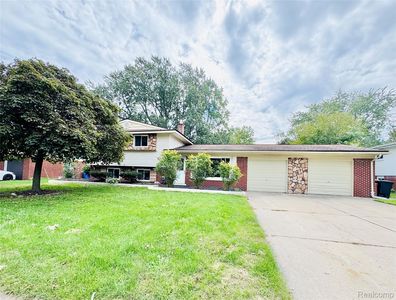 5779 Strathdon Way