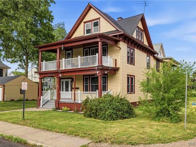 103 6th St