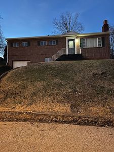 119 Honeysuckle Ln
