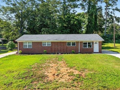 130 Pleasant Dr