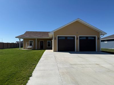 510 Walking Trail Ln