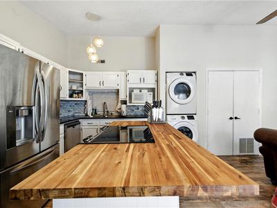 9706 7th Bay St APT 503