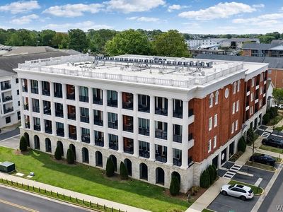 511 11th St APT 108