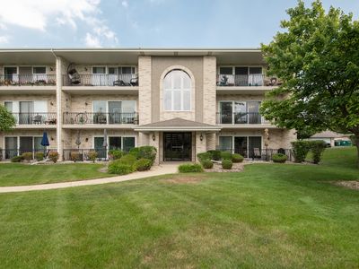 11113 Wisconsin Ct APT 2D
