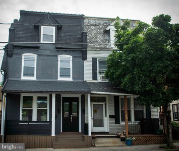 26 Main St