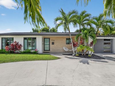 906 SE 13th Court