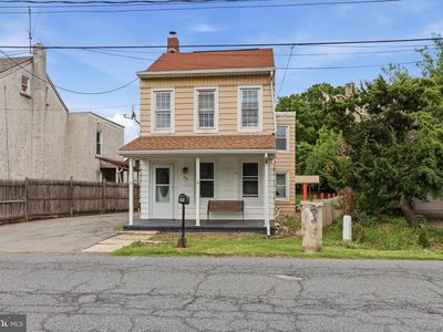 25 Water St