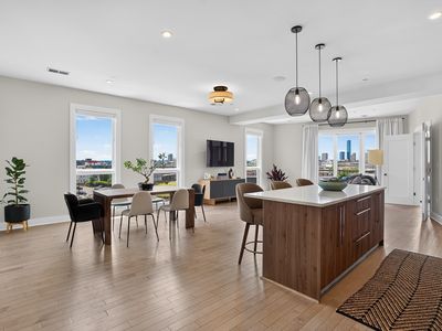 232 Old Colony Ave #506