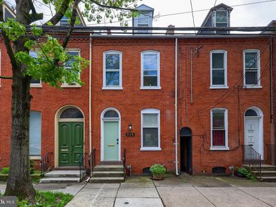352 W Orange St
