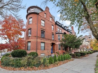 1880 Beacon St APT 6