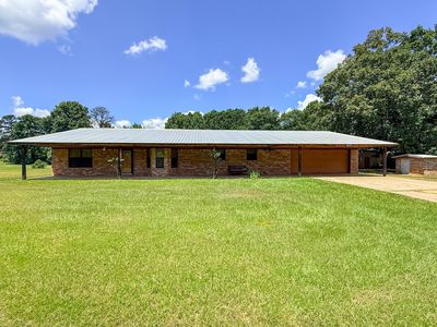 1896 County Road 4117