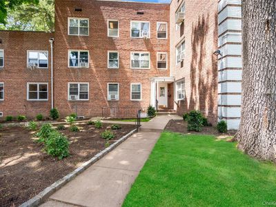 1 Edwards Street #2D