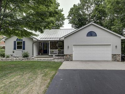 17586 Little Ireland Ln