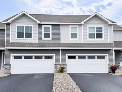2084 Clearwater Ter