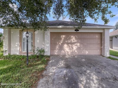2153 Redwood Cir NE