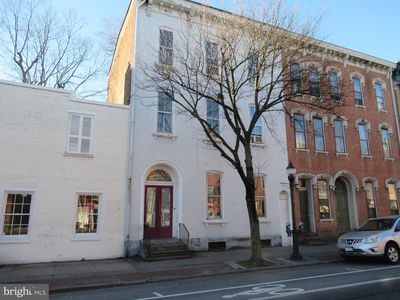 140 W High St