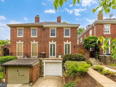 3414 Porter St NW
