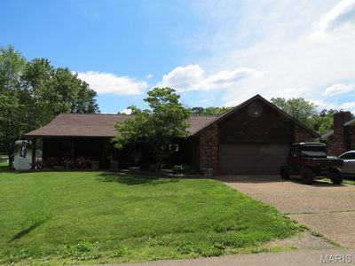 112 Riverside Dr
