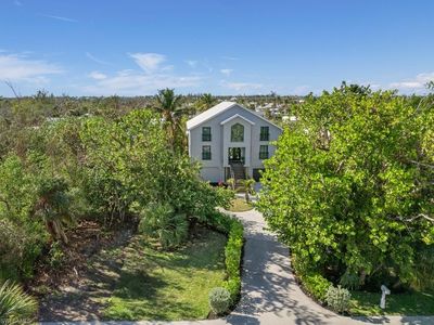 939 Beach Rd