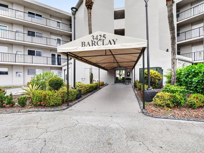 3425 Via Poinciana #403