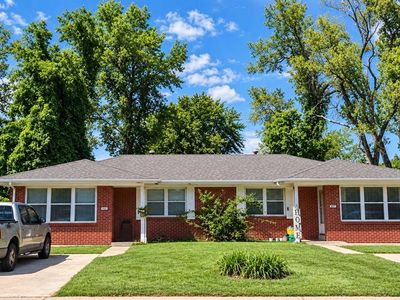 833-883 Cole Blvd