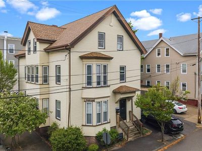66 Armstrong Ave