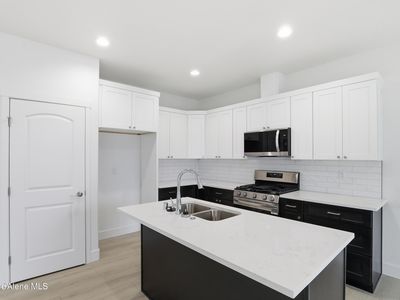 677 N Creative Way Lot 10